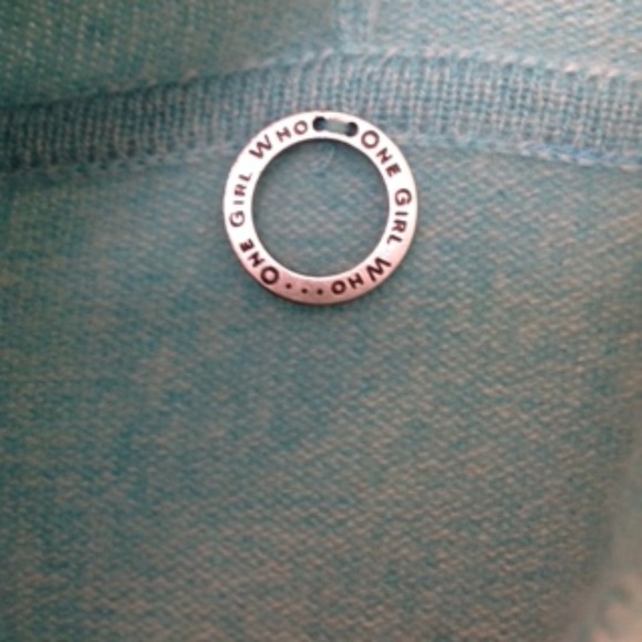 Turquoise cashmere hoodie - Picture 2 of 3